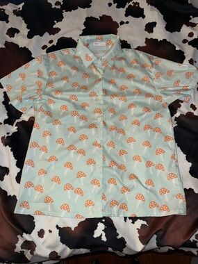ROMWE Mushroom Button Down Shirt Size Large